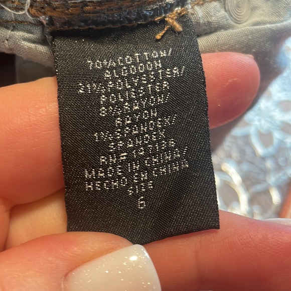 Jeans - Picture 6 of 6